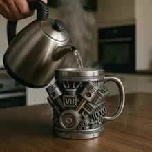 Lade das Bild in den Galerie-Viewer, Handgemachte Motor – Mechaniker-Tasse