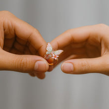 Carica l'immagine nel visualizzatore di Gallery, Anello floreale vintage – Poema fiorito in oro
