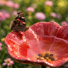 Carica l'immagine nel visualizzatore di Gallery, Fiori a farfalla fatti a mano – Fontanelle per uccelli in ceramica resistenti alle intemperie, set da 4
